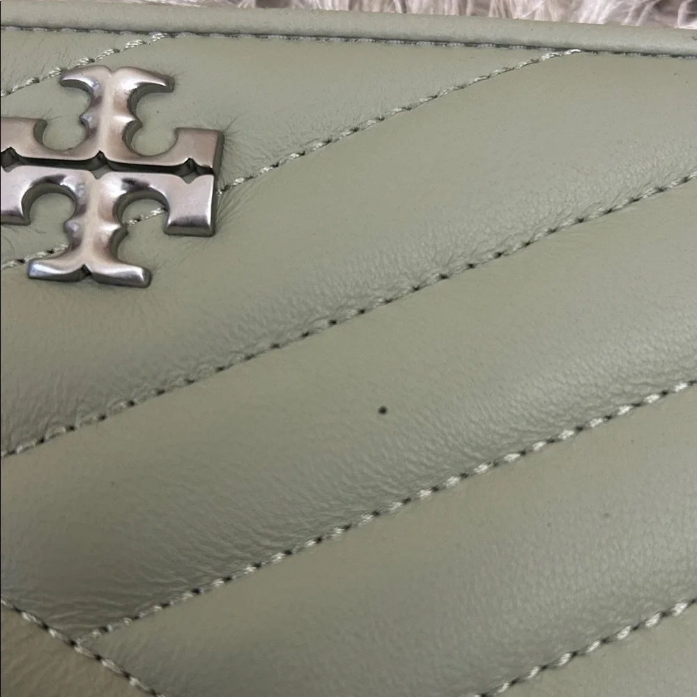 Tory Burch Kira Chevron Quilted Leather Zip Continental Wallet in Pine Frost